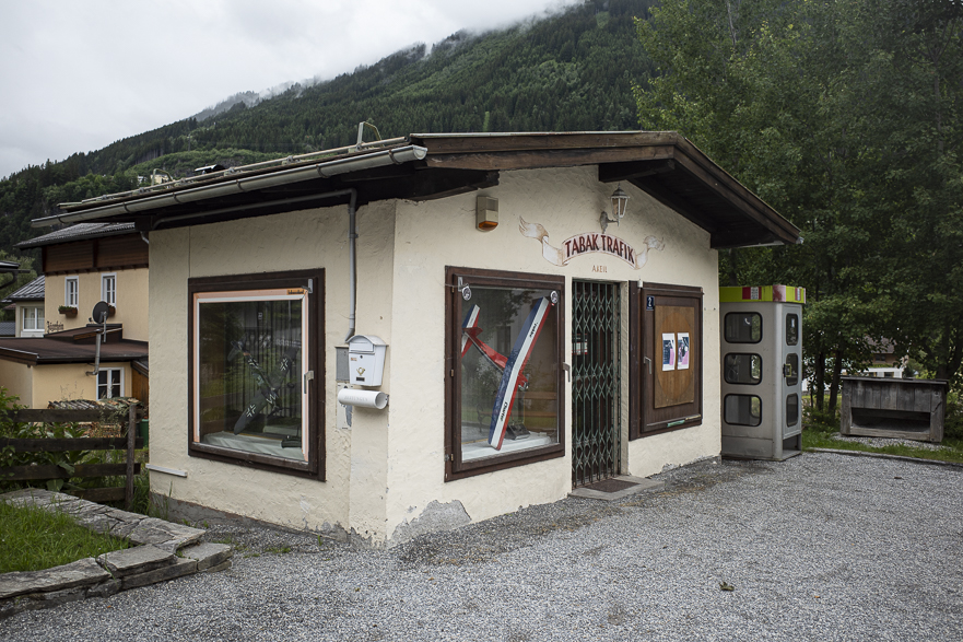 Geschlossener Trafik in Dorfgastein